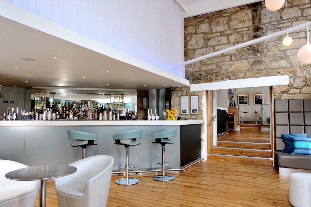Mannings Hotel 6/54