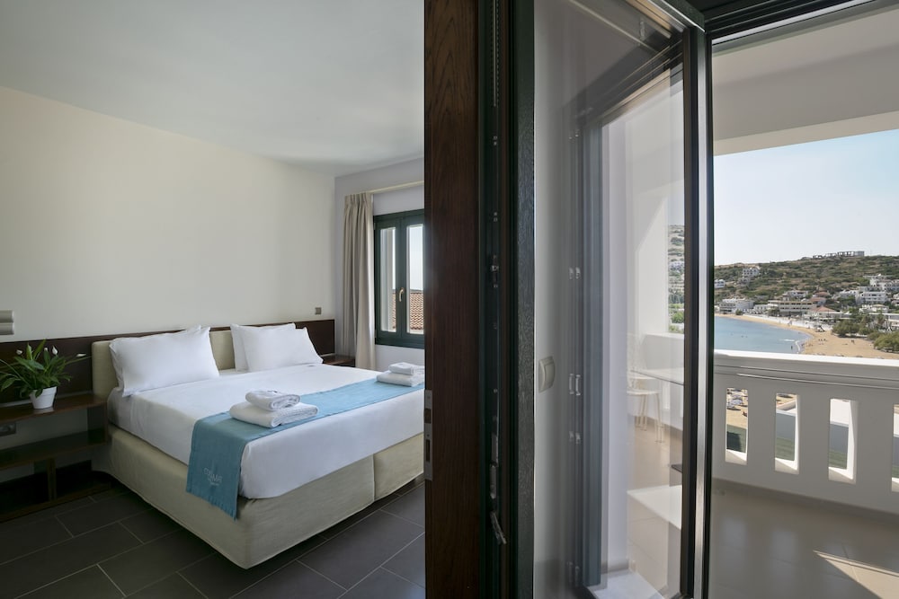 KRINOS SUITES HOTEL 15/50