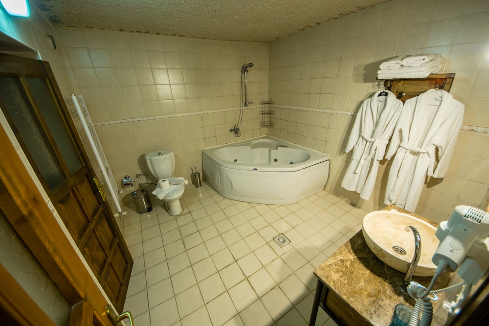 Sarihan Cave Hotel 46/50