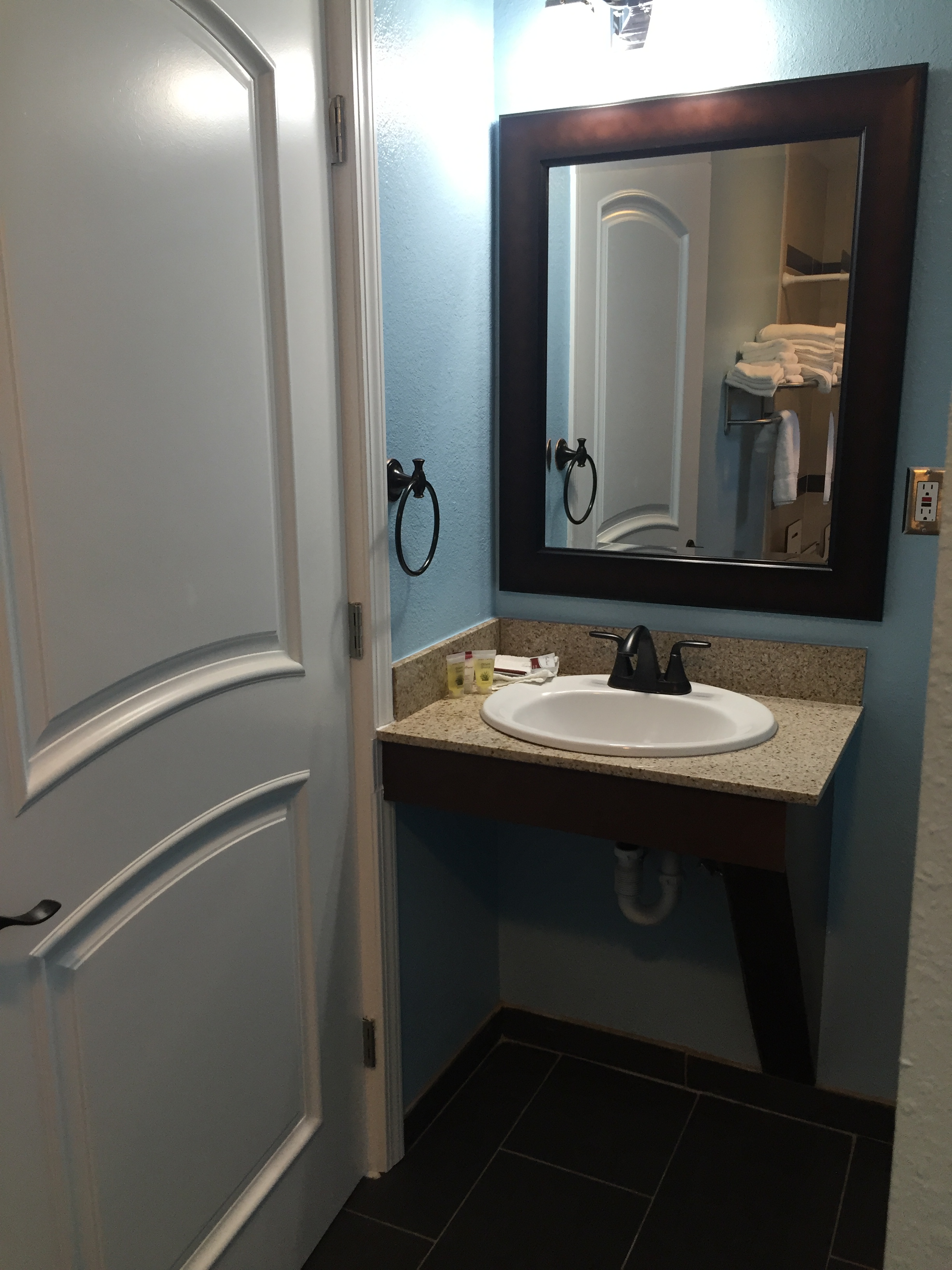 Suite, Ocean front
