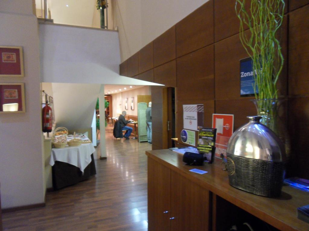 SUITE CAMARENA 4/20