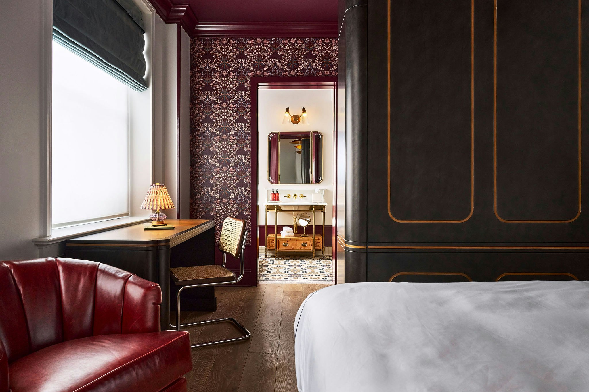 Fidelity Hotel 13/50