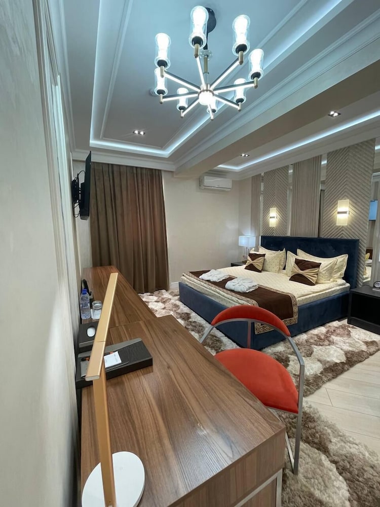 Grand Hotel Zarafshan 36/50