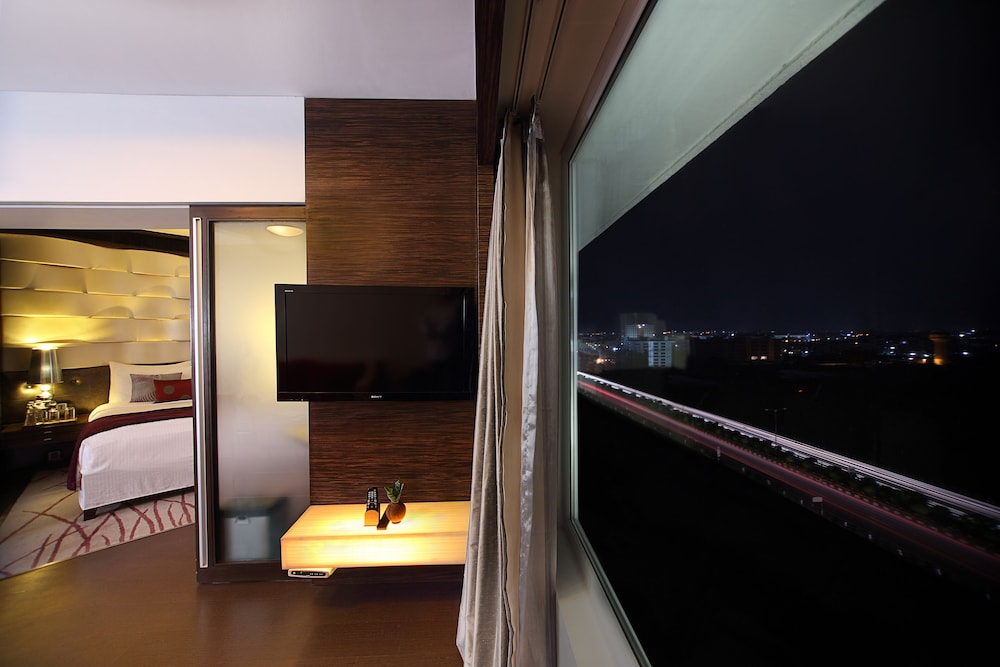 Fortune Select SG Highway, Ahmedabad - Member ITC Hotels Group 12/39