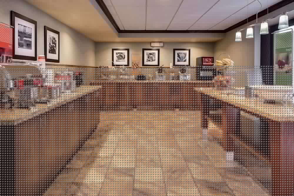 Hampton Inn & Suites Lincoln - North East I-80 49/71
