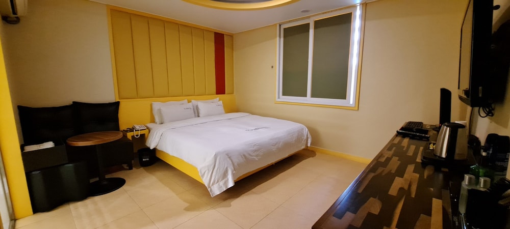 Show Motel Yangsan 5/50