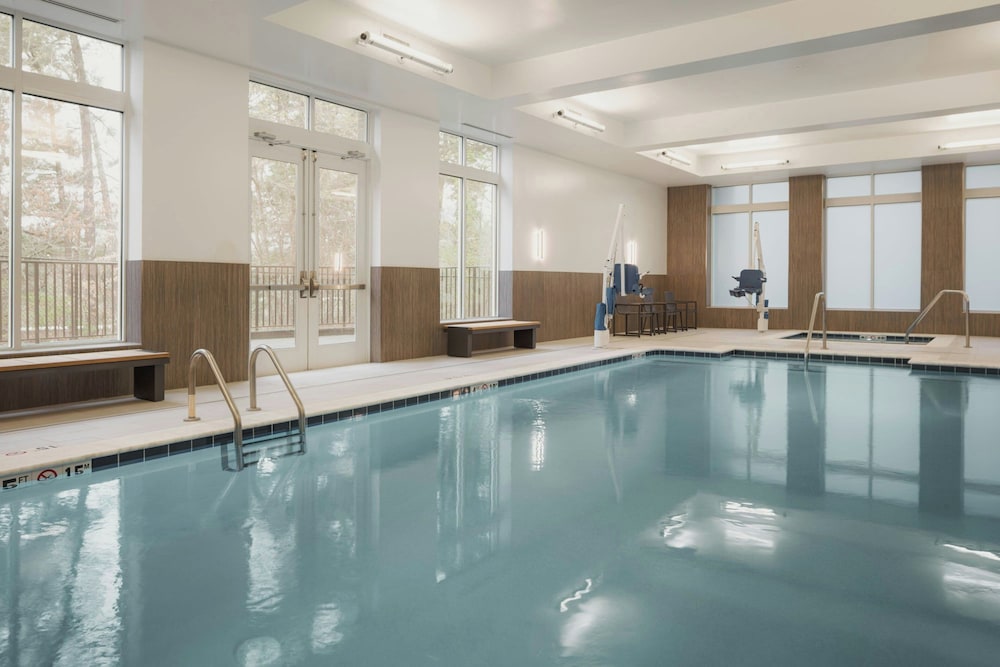 Holiday Inn & Suites Asheville-Biltmore Village Area 35/70