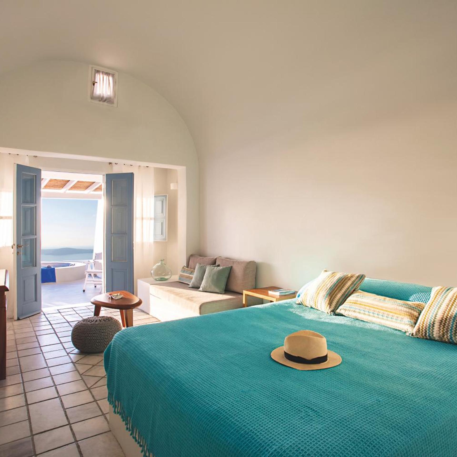 Honeymoon, Double Bed, Caldera View