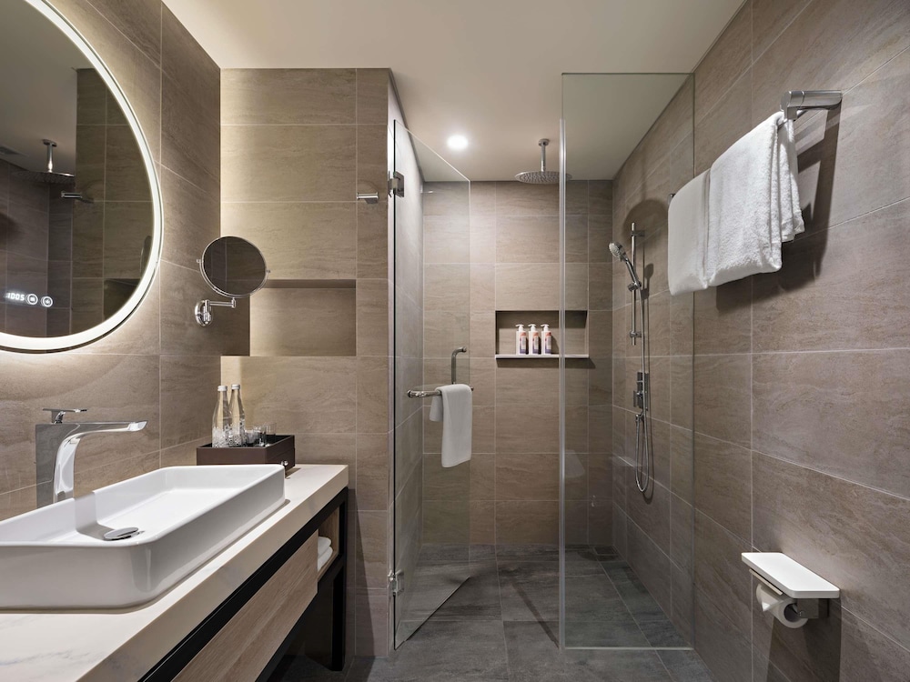 Movenpick Hotel Jakarta City Centre 58/60