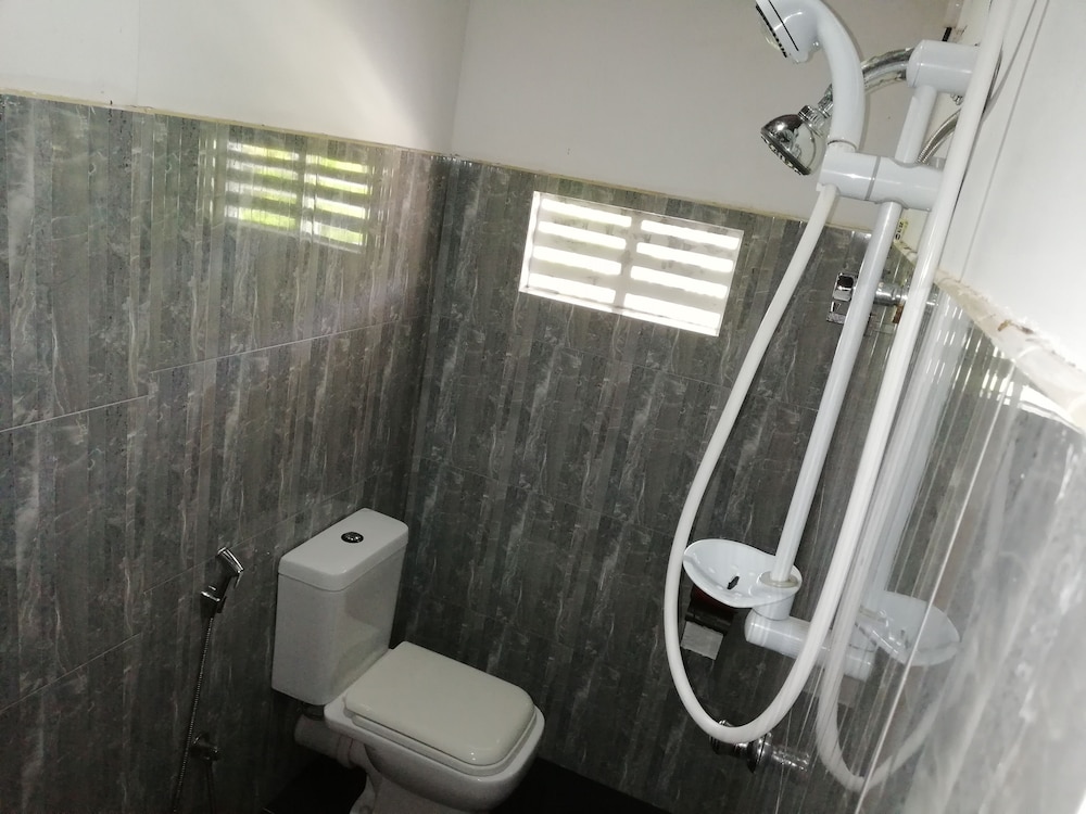 Rajarata Lodge 50/50