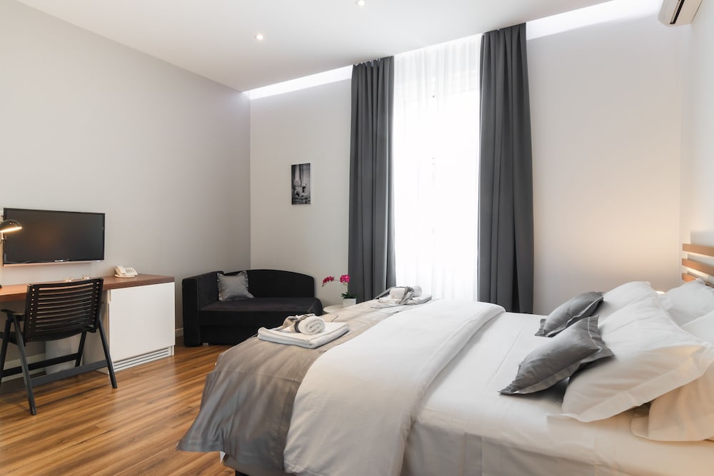 Prima Luxury Rooms 39/71