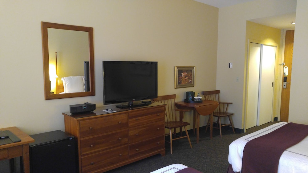 Warren Conference Center and Inn 40/59