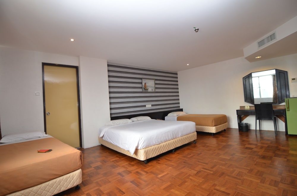 Oriental Hotel Georgetown 8/25