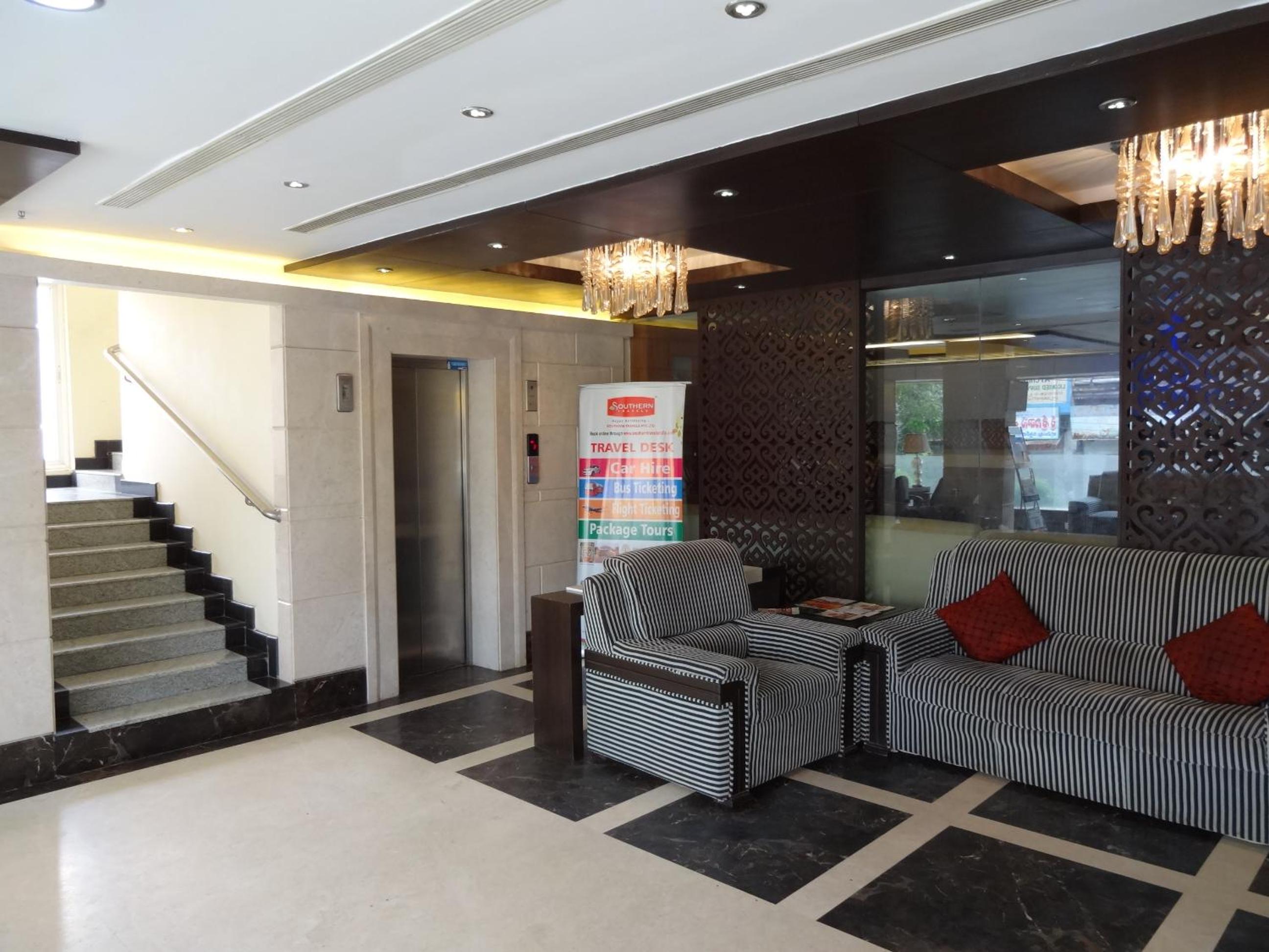 Hotel Southern Grand 35/53