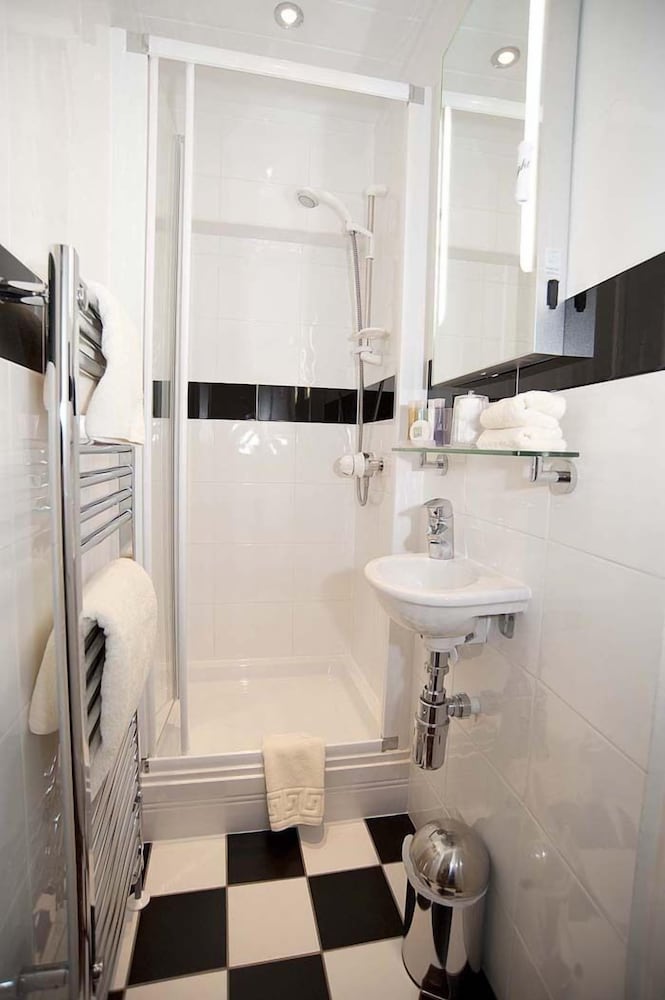 Standard, Single, Single Bed, Private Bathroom, Downstairs View