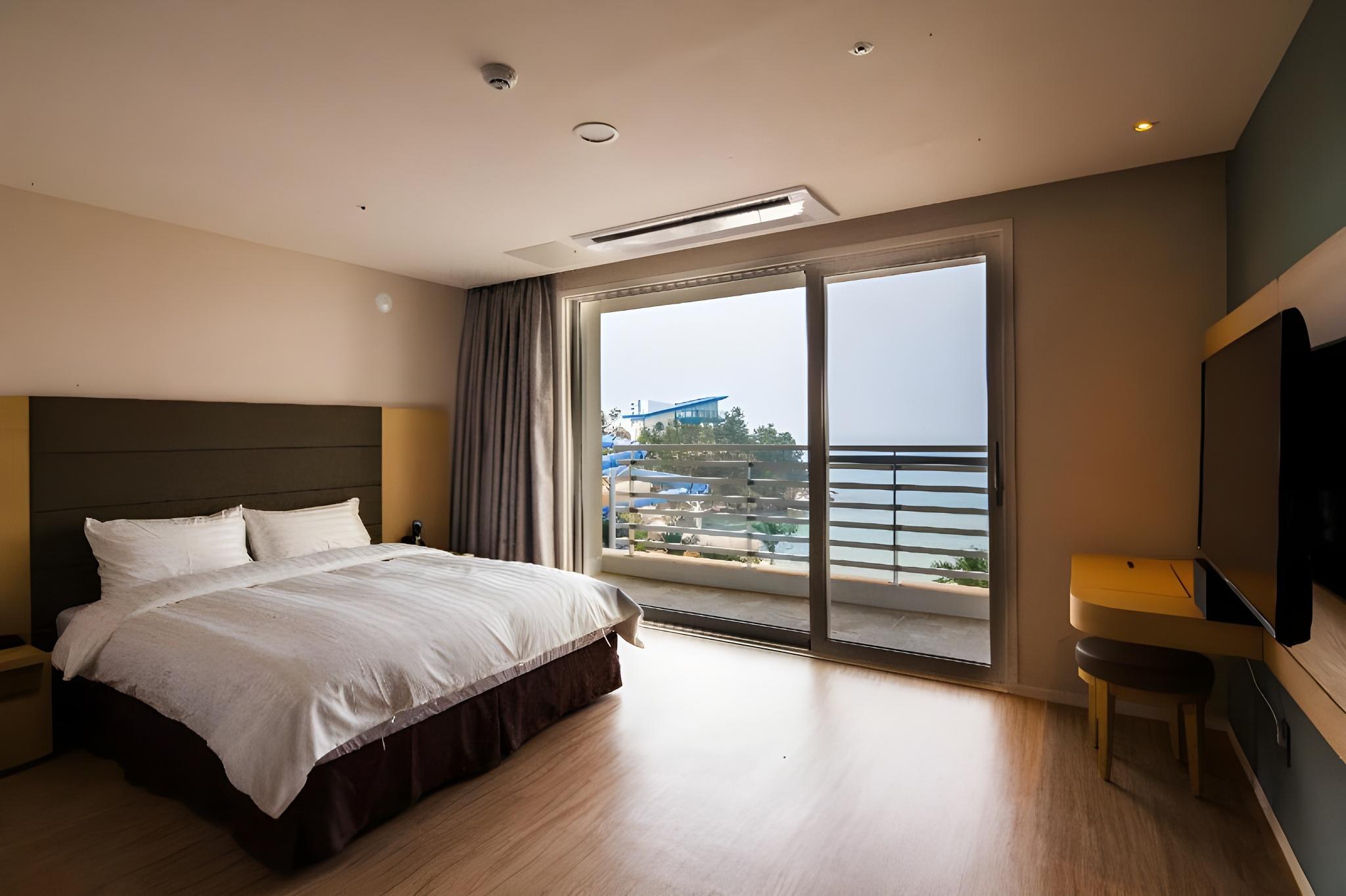 Resort, Family, 2 Futon Beds, Kitchen