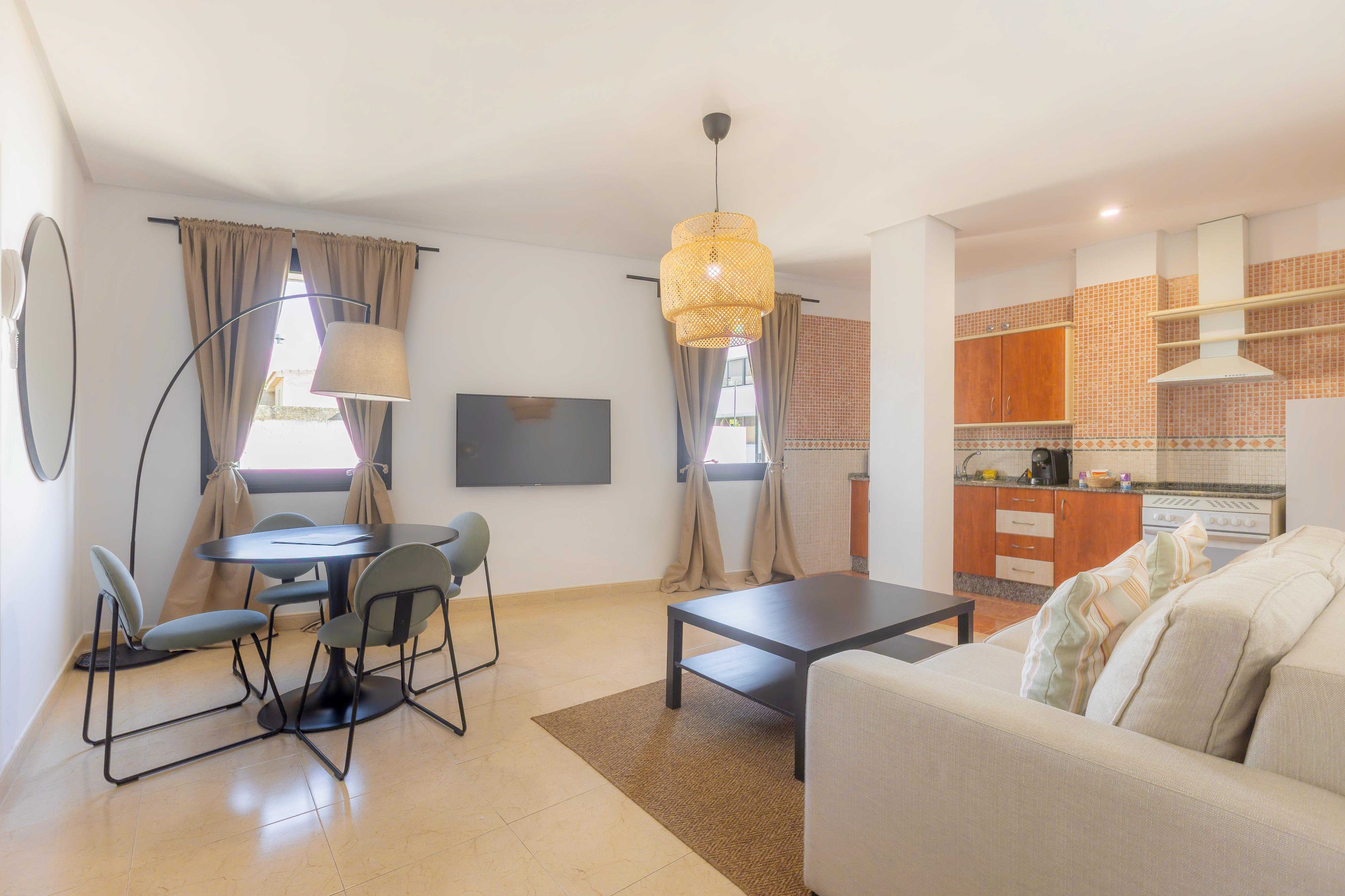 Apt Blueseas Bahia Marina 35/58