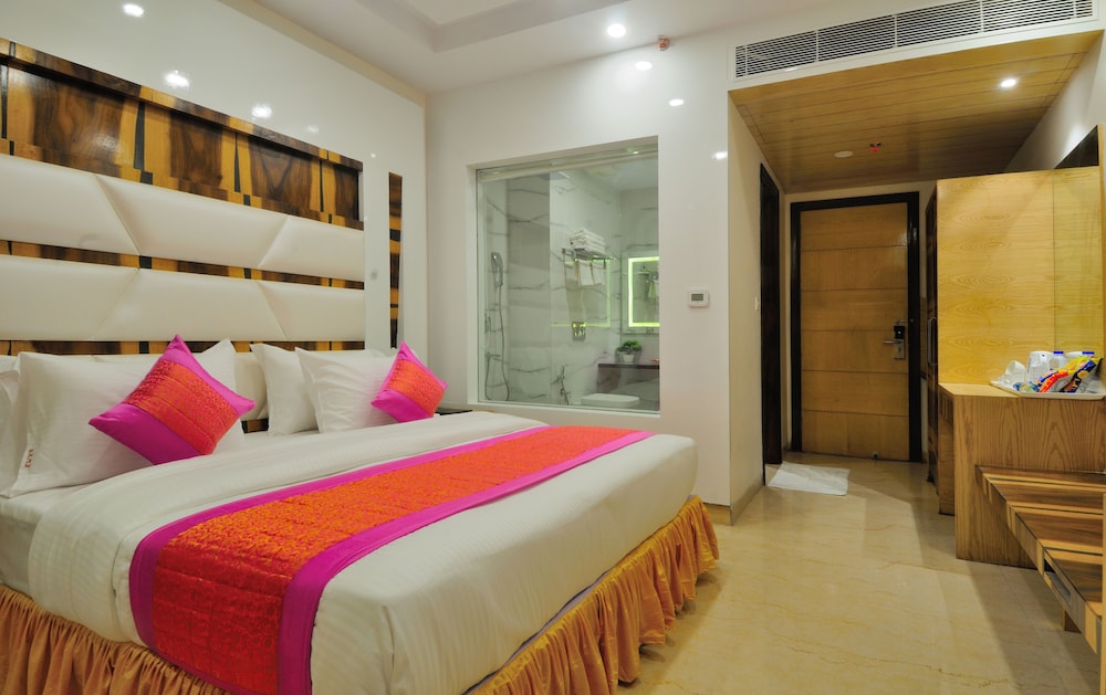 Hotel Gold Regency 6/34