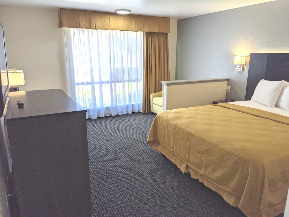 Quality Inn & Suites South San Jose / Morgan Hill 11/42