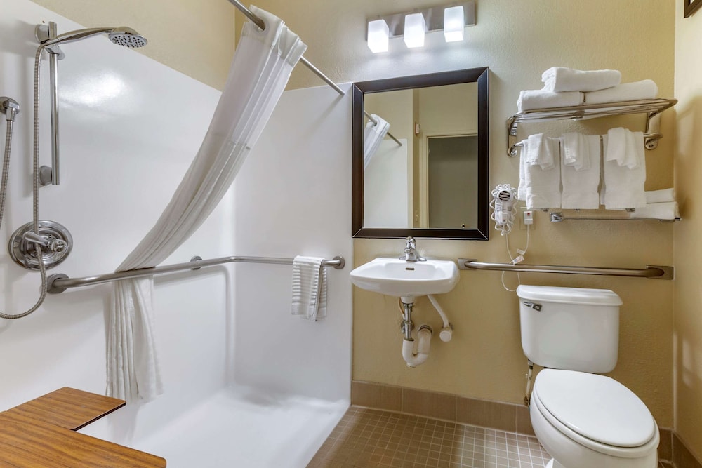 Comfort Inn & Suites North Tucson Marana 10/36