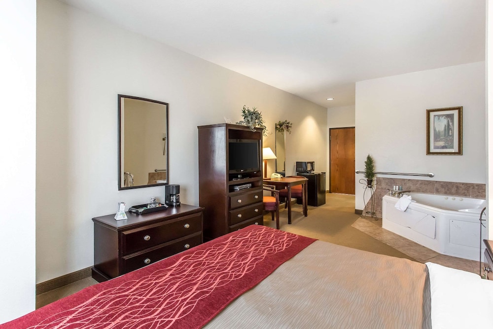 Quality Inn & Suites Guymon East 10/22