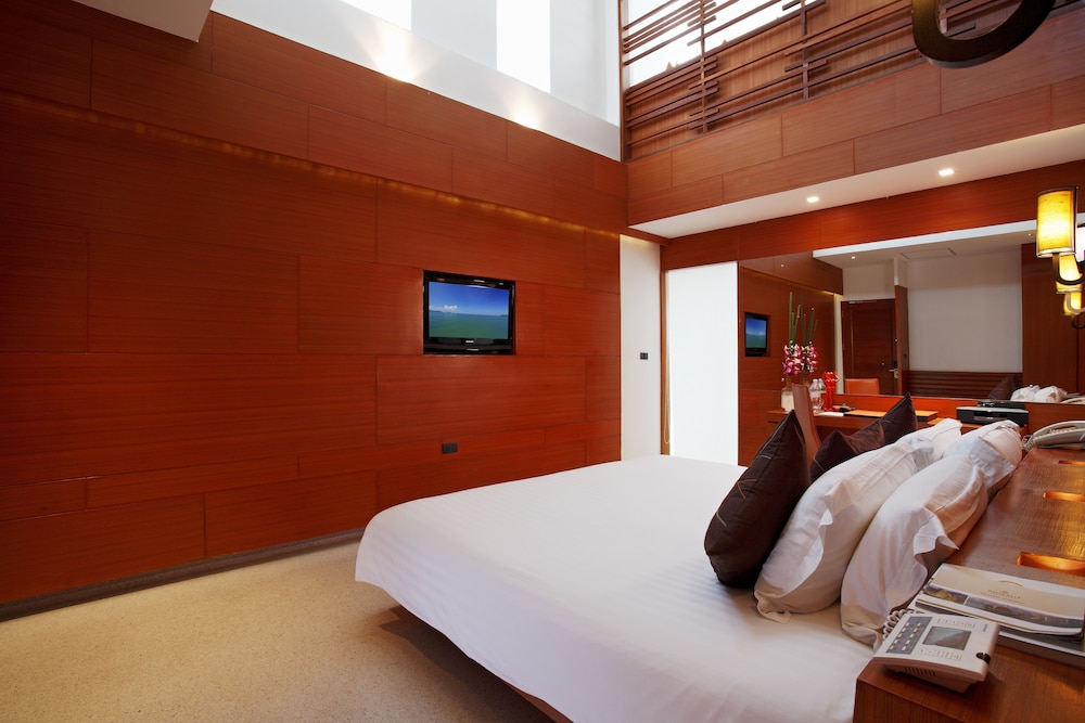 La Flora Resort Patong 15/70