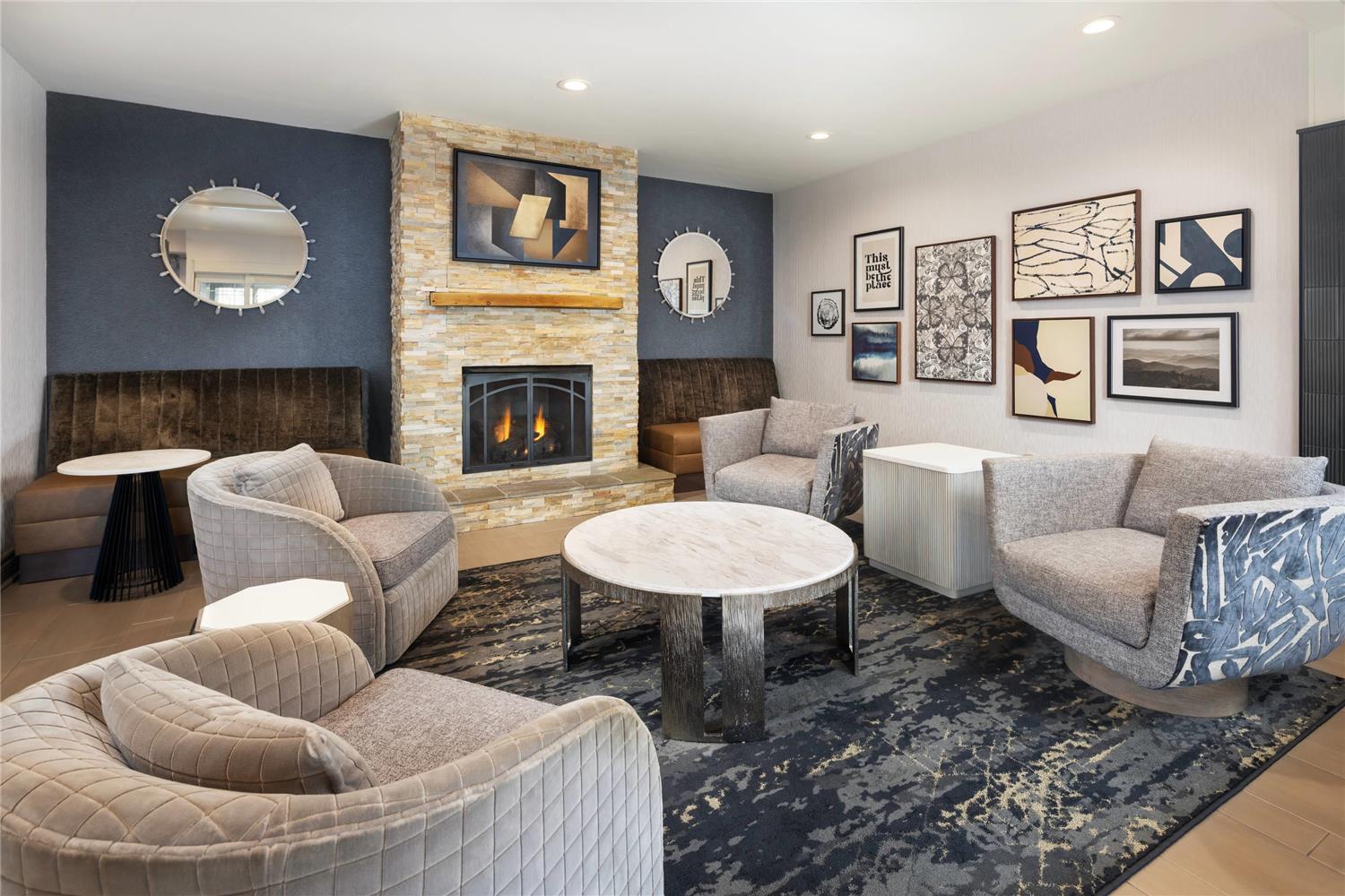 La Quinta Inn & Suites by Wyndham Asheville Downtown 15/34