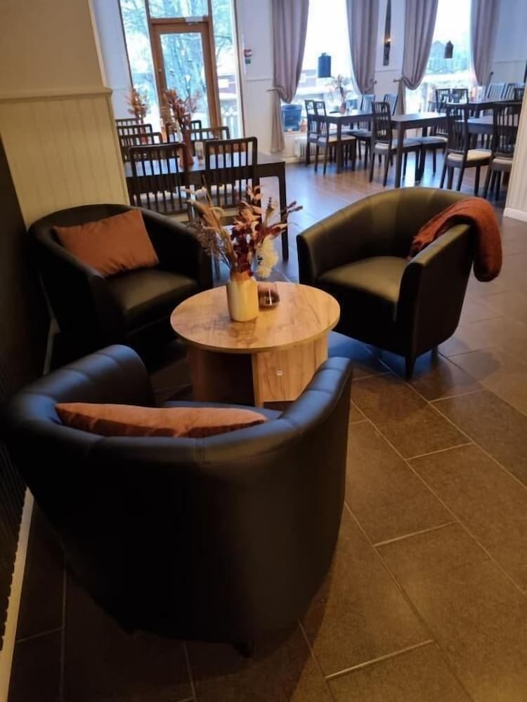 Norrskedika Hotell - Gamla Järnhandeln 38/55
