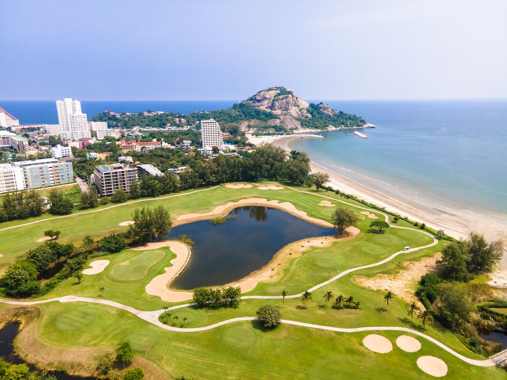 Seapine Beach Golf and Resort Hua Hin 45/50