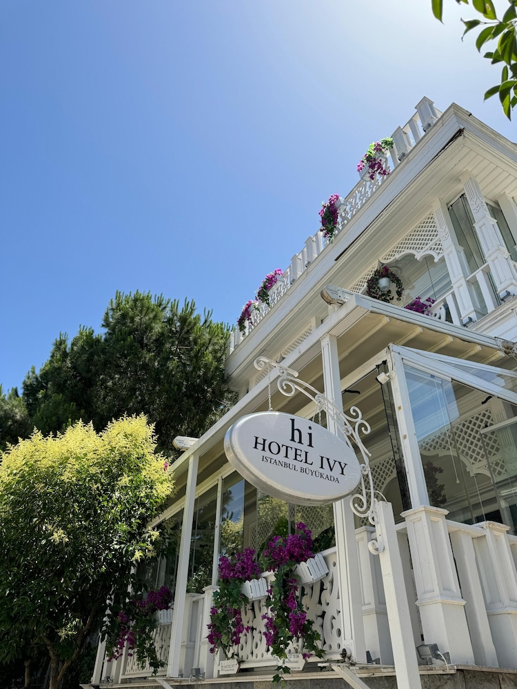 White Palace Otel 3/50