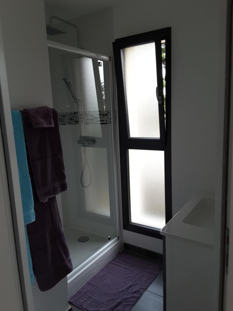 Villa vi Lyon Est Chambres d Hotes 35/35