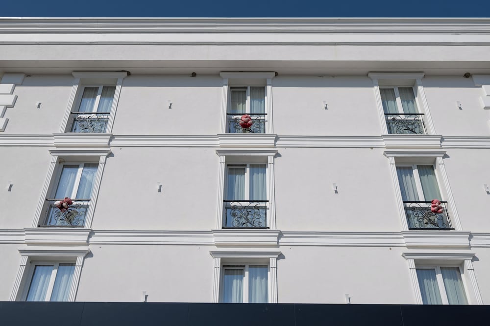 Airport Holiday Hotel 2/50