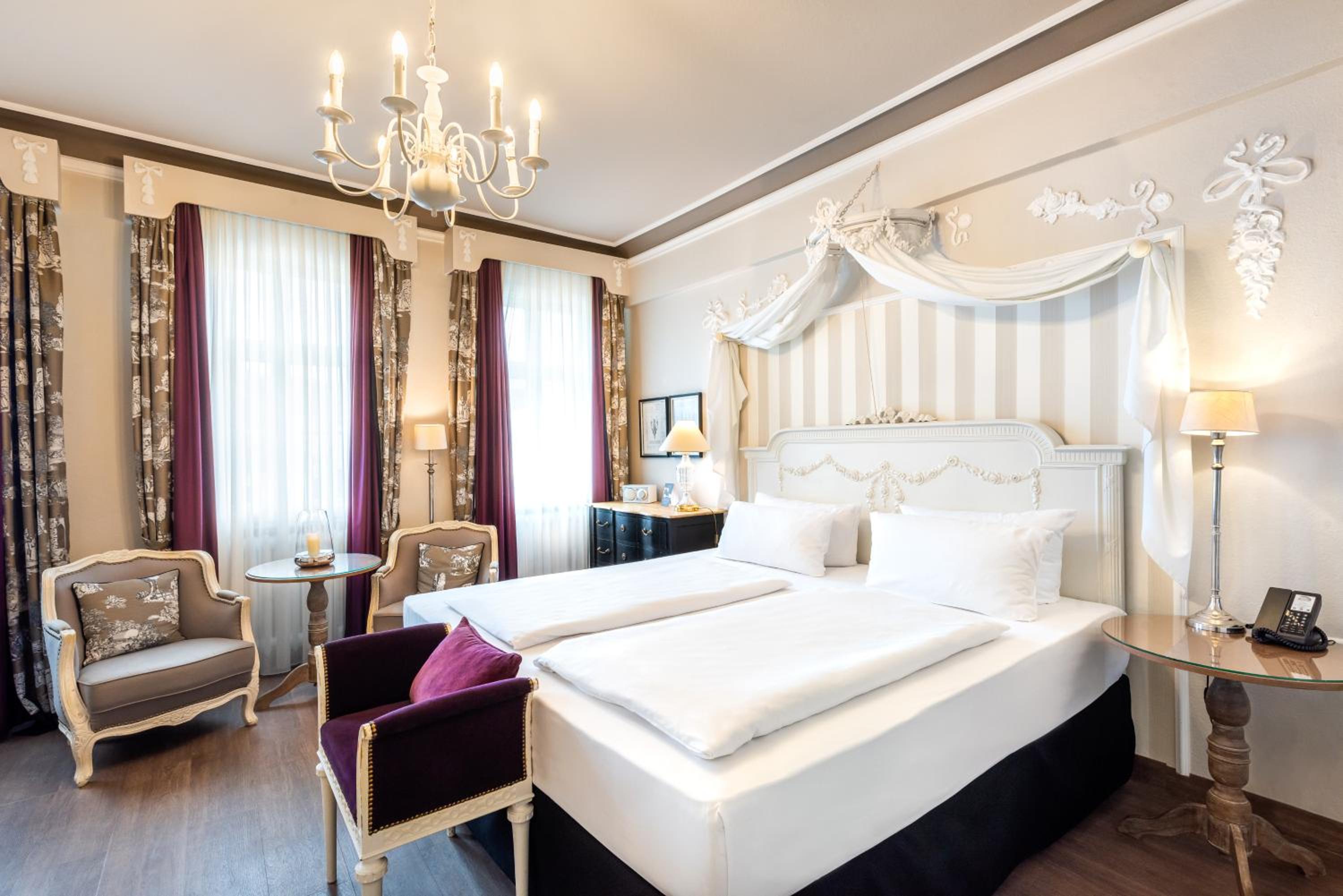 غرفة سوبيريور بسرير كينج، Hotel Wurzburger Hof 8/10