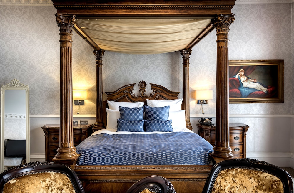 Grand Royale London Hyde Park 8/56
