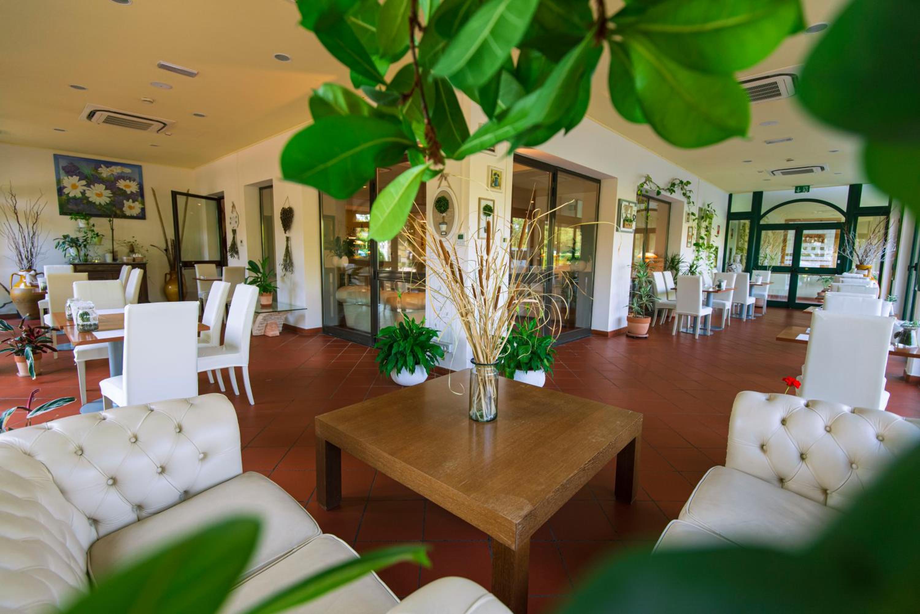 Castello Hotel 30/50