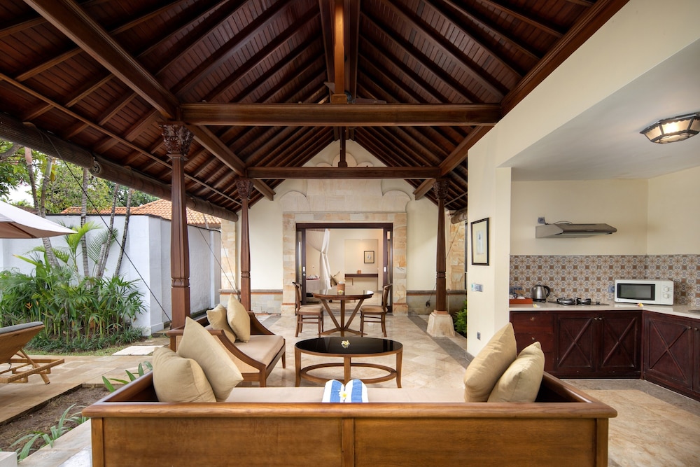 The Club Villas 33/50