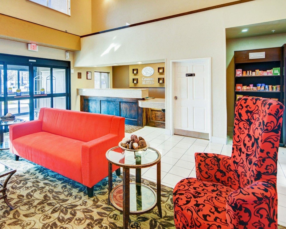 Comfort Suites Longview North 35/55