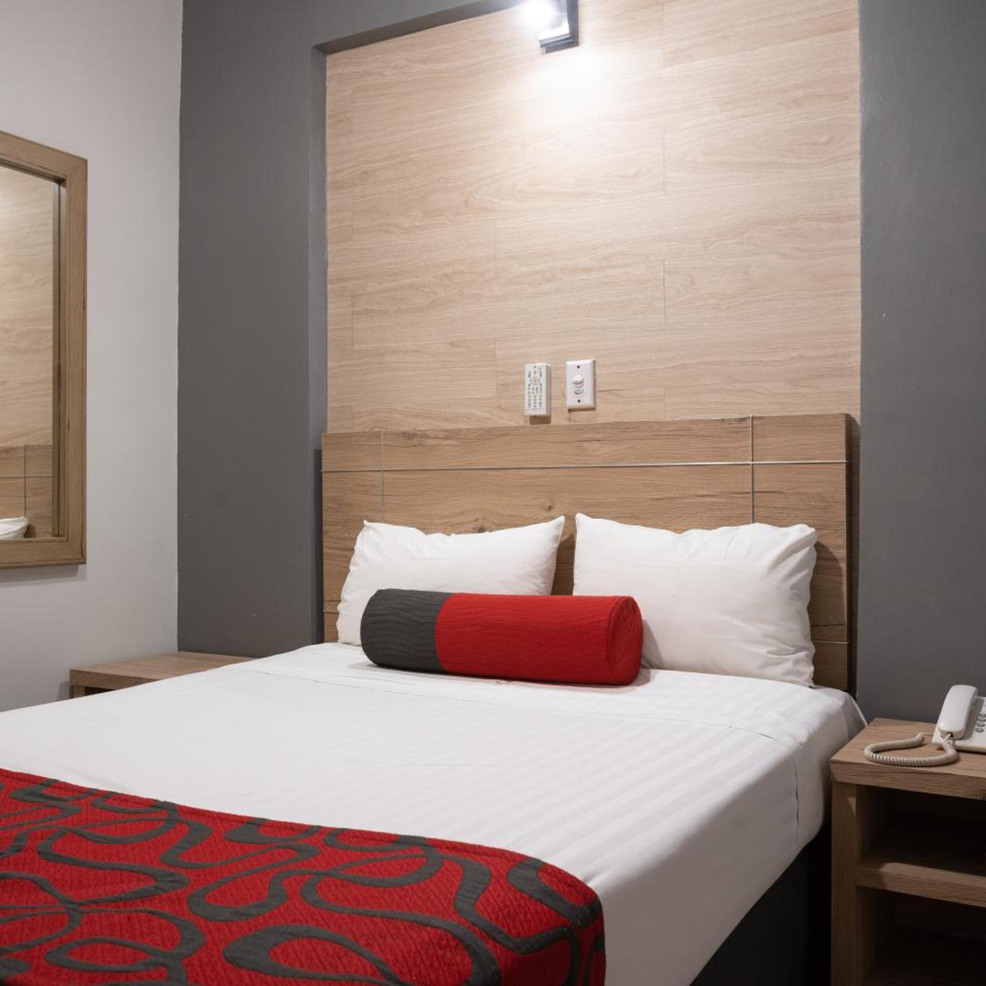 غرفة قياسية، Hotel Roble 4/10