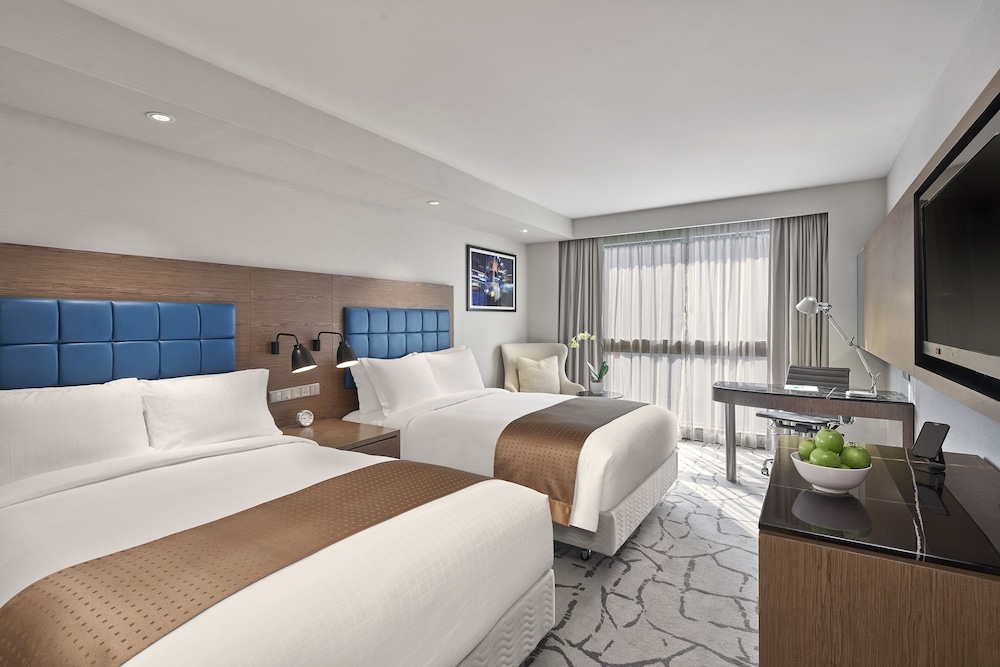 Holiday Inn Golden Mile Hong Kong 26/79