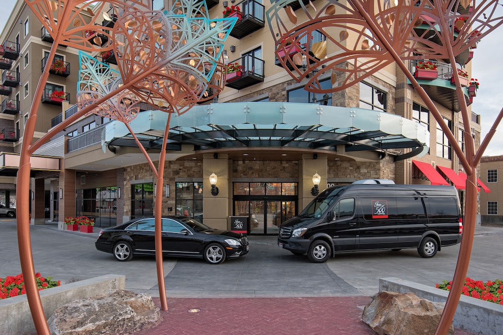 Inn At 500 Capitol 4/53