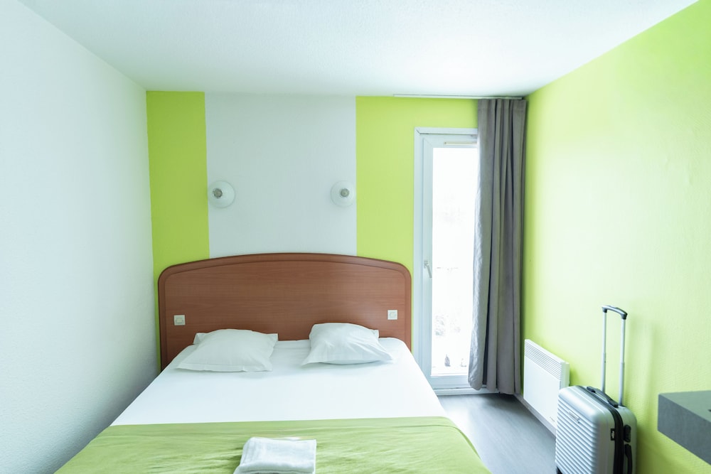 B Hotel Troyes Aeroport 17/50