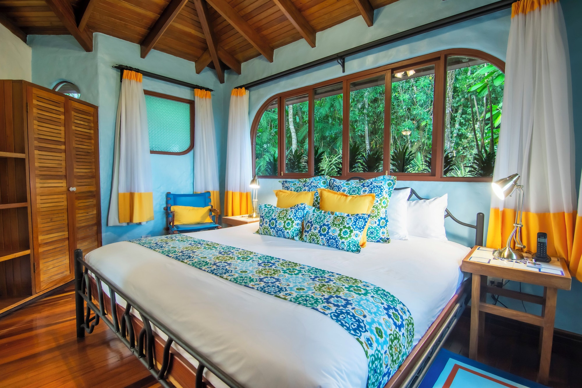 Villa, 2 King Beds, Sofa