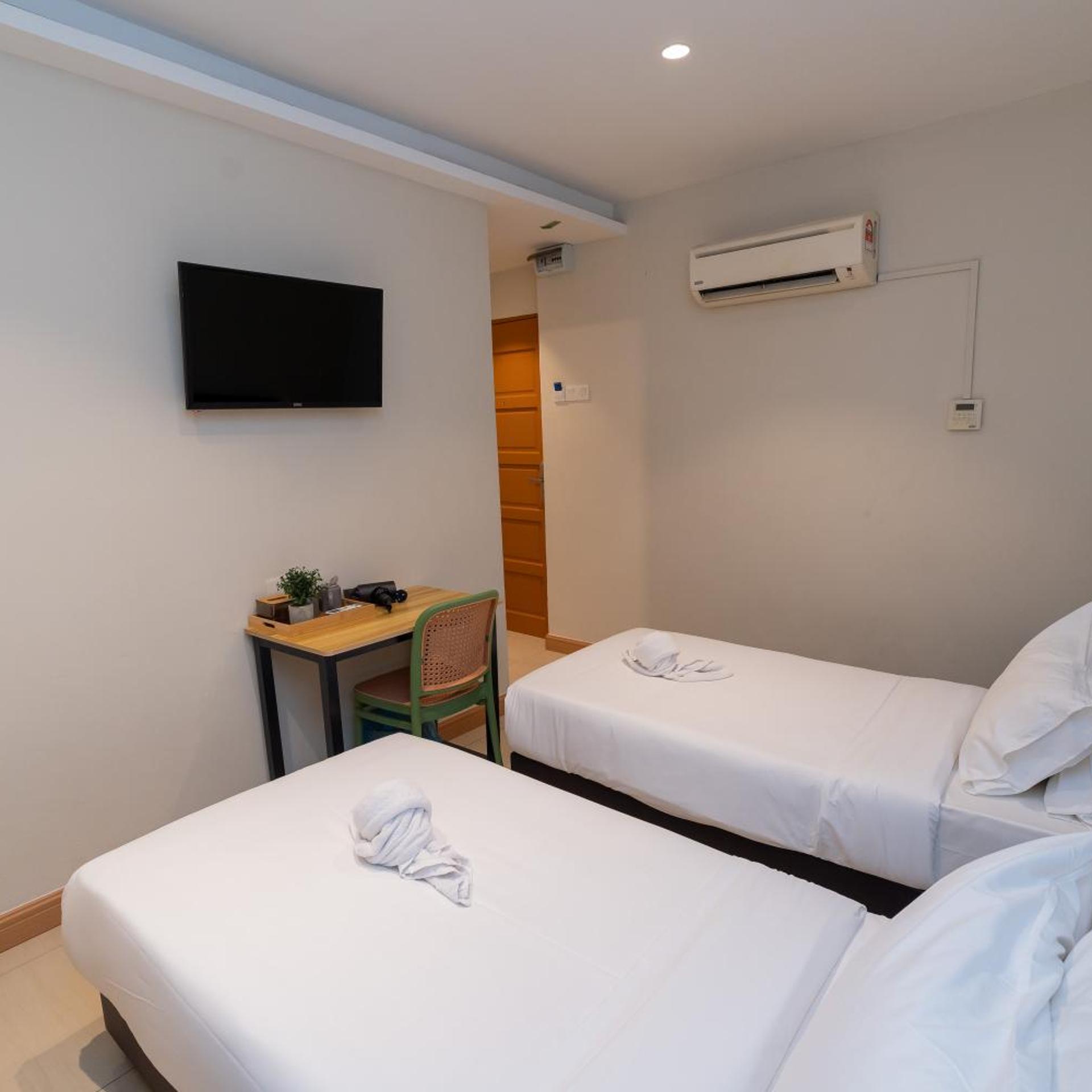 Swing & Pillows at Kota Damansara 52/55