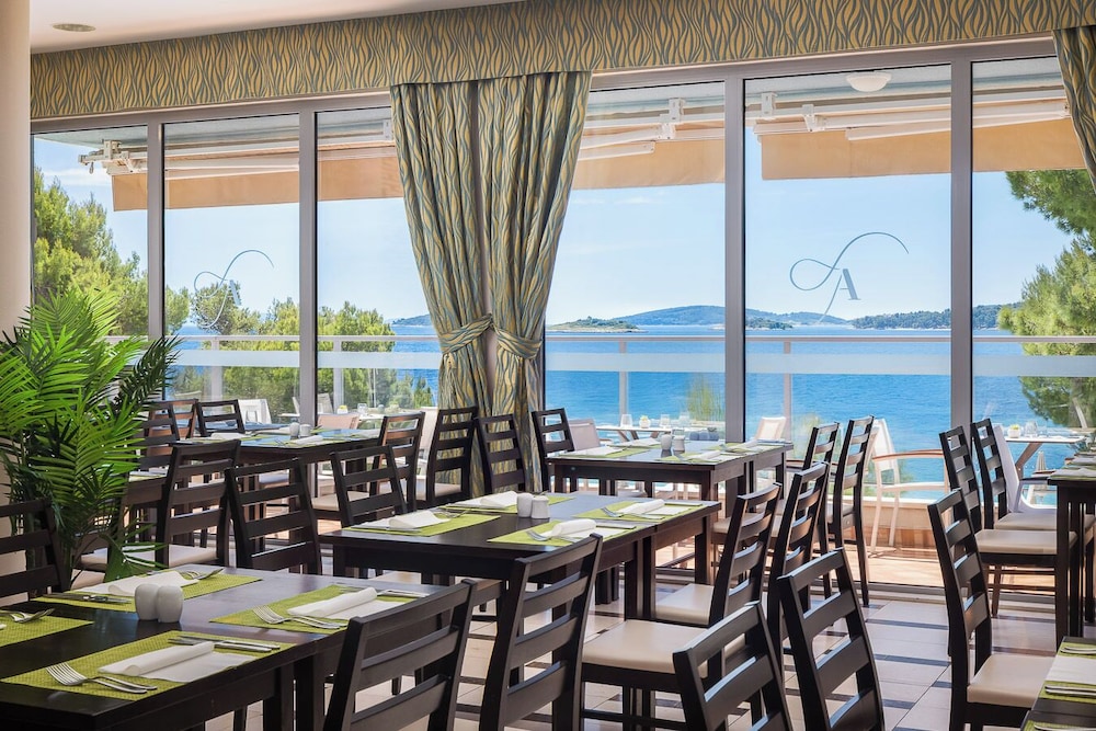Aminess Vival Grand Azur Hotel 49/66
