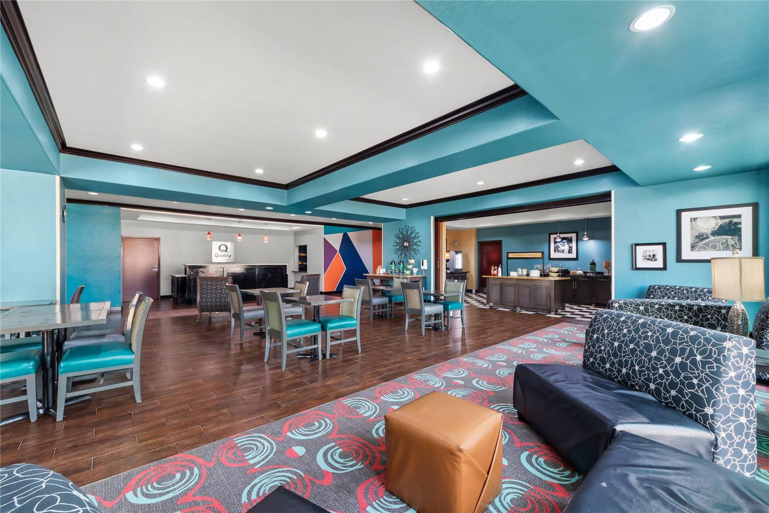 Quality Inn & Suites Pearsall, TX 9/20