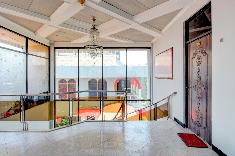 Oyo 3934 Hotel Istana Syariah Ex Istana Pekalongan 39/50