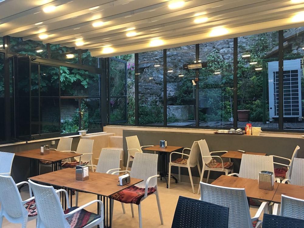 Nuray Hotel 46/54
