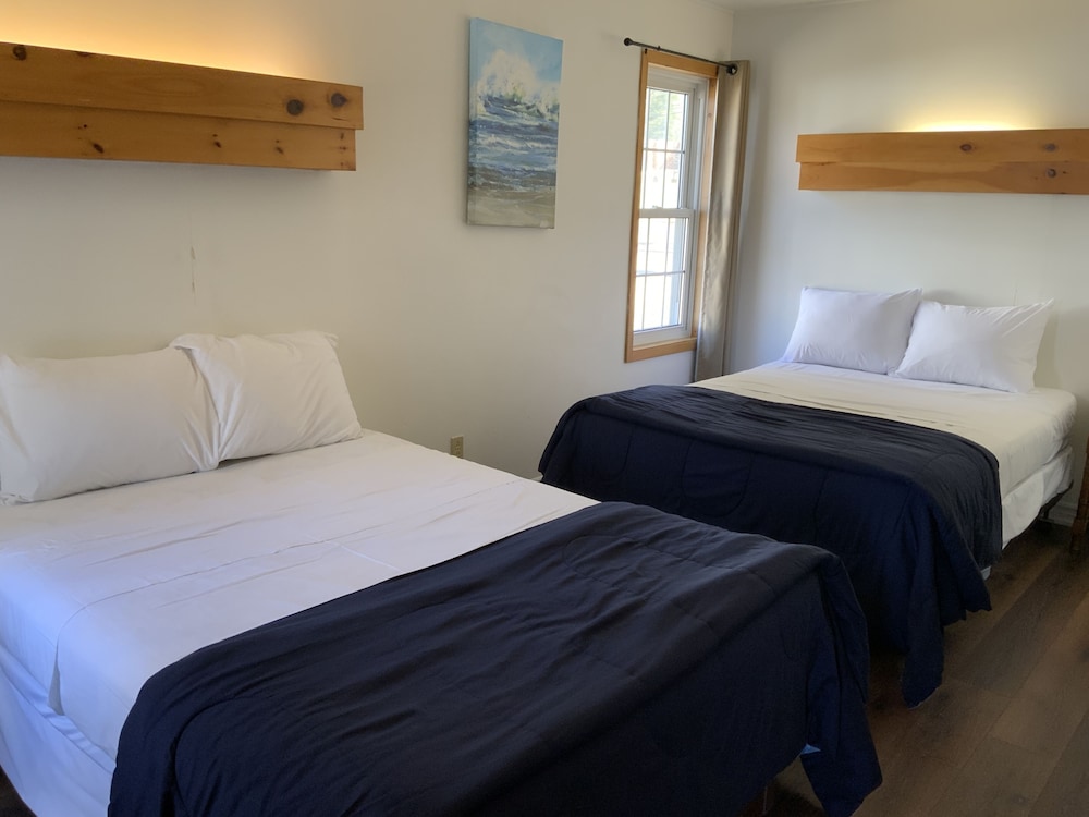 2 Bedrooms, Lake, Cabin, 4 Double Beds, Lake View