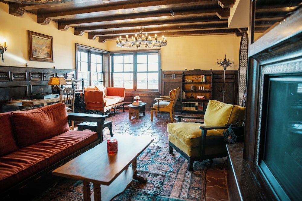 Capistrano Seaside Inn 30/50
