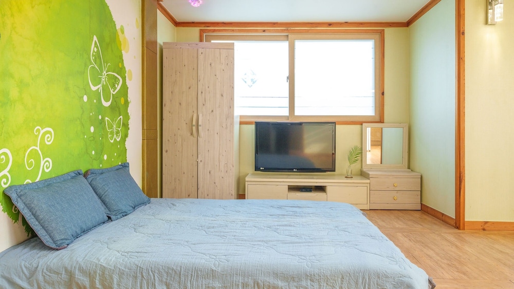 Gyeongju Gampo Beach Castle Pension 12/50